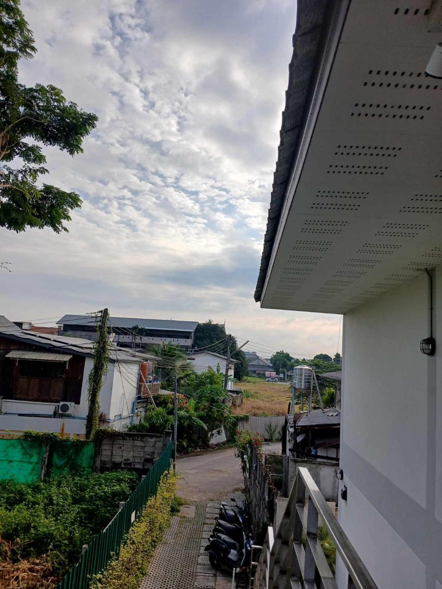 Sakura House Hostel Chiang Mai Exterior photo